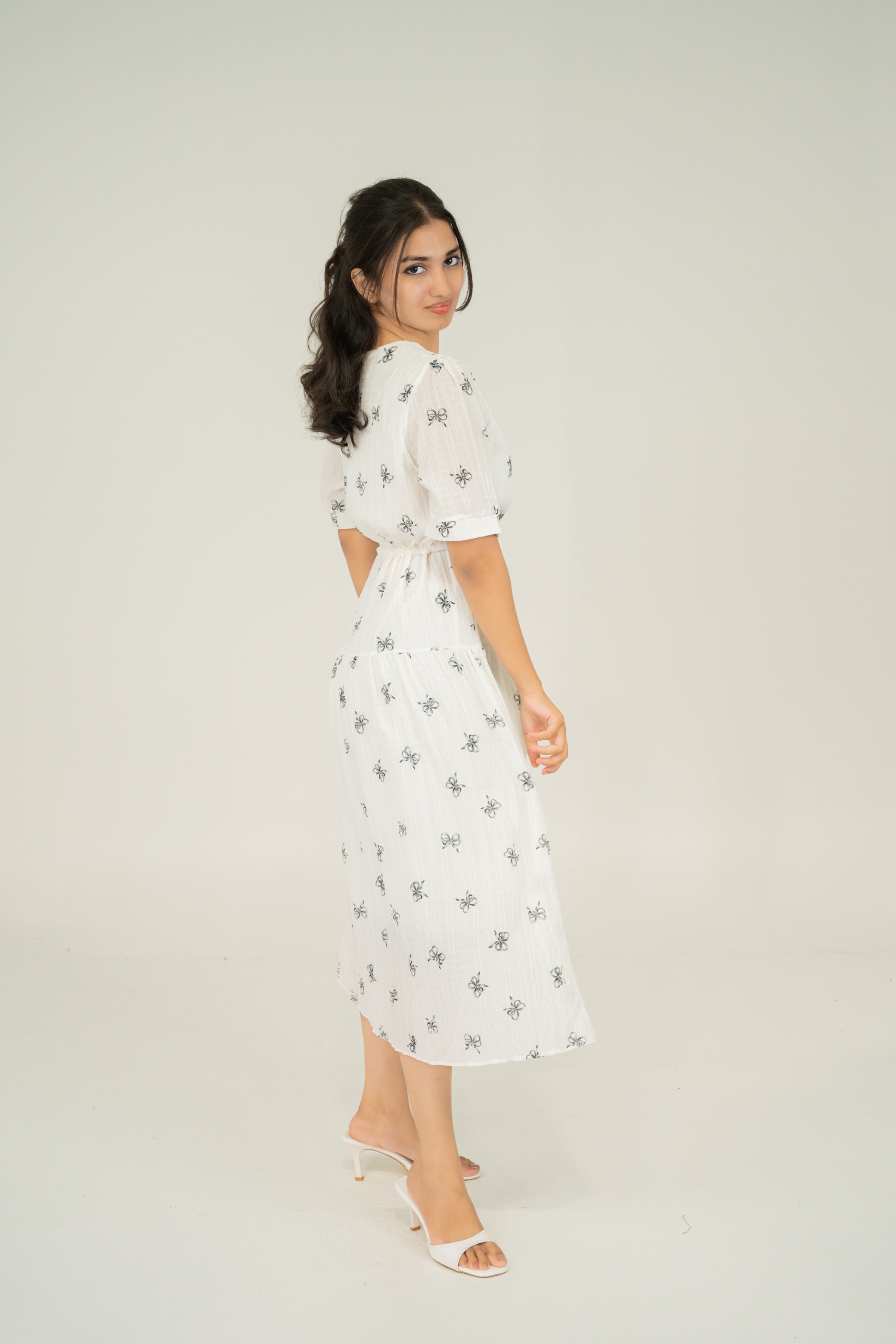 Flow midi dresses