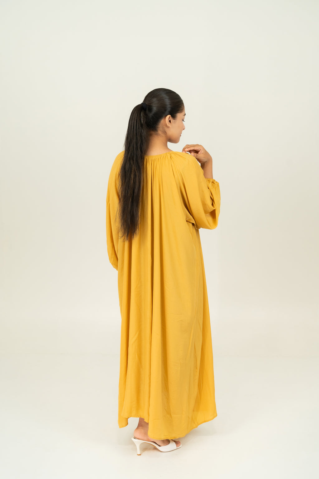 LONG FLOWING DRESSES