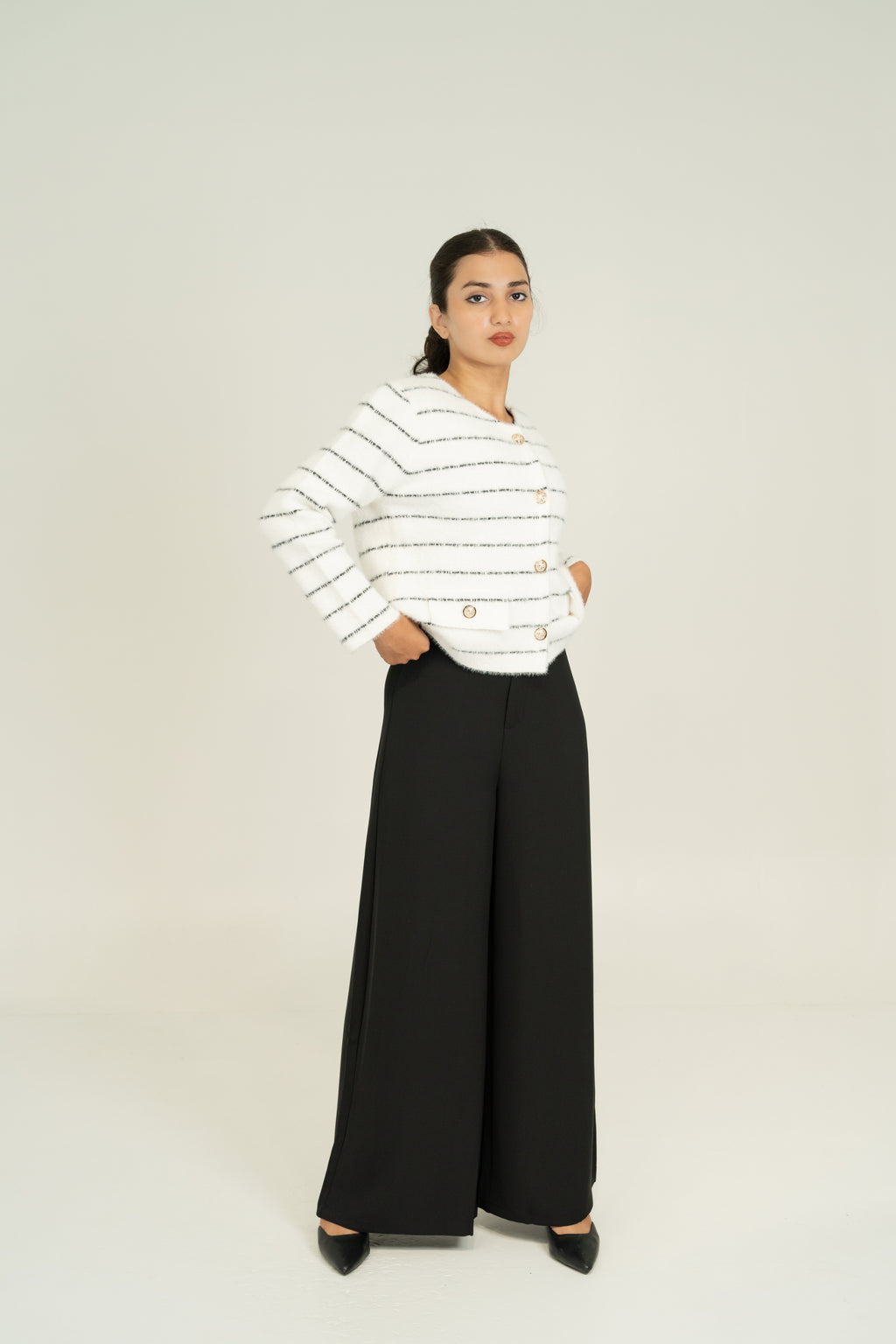 button front black  stripe cardigan