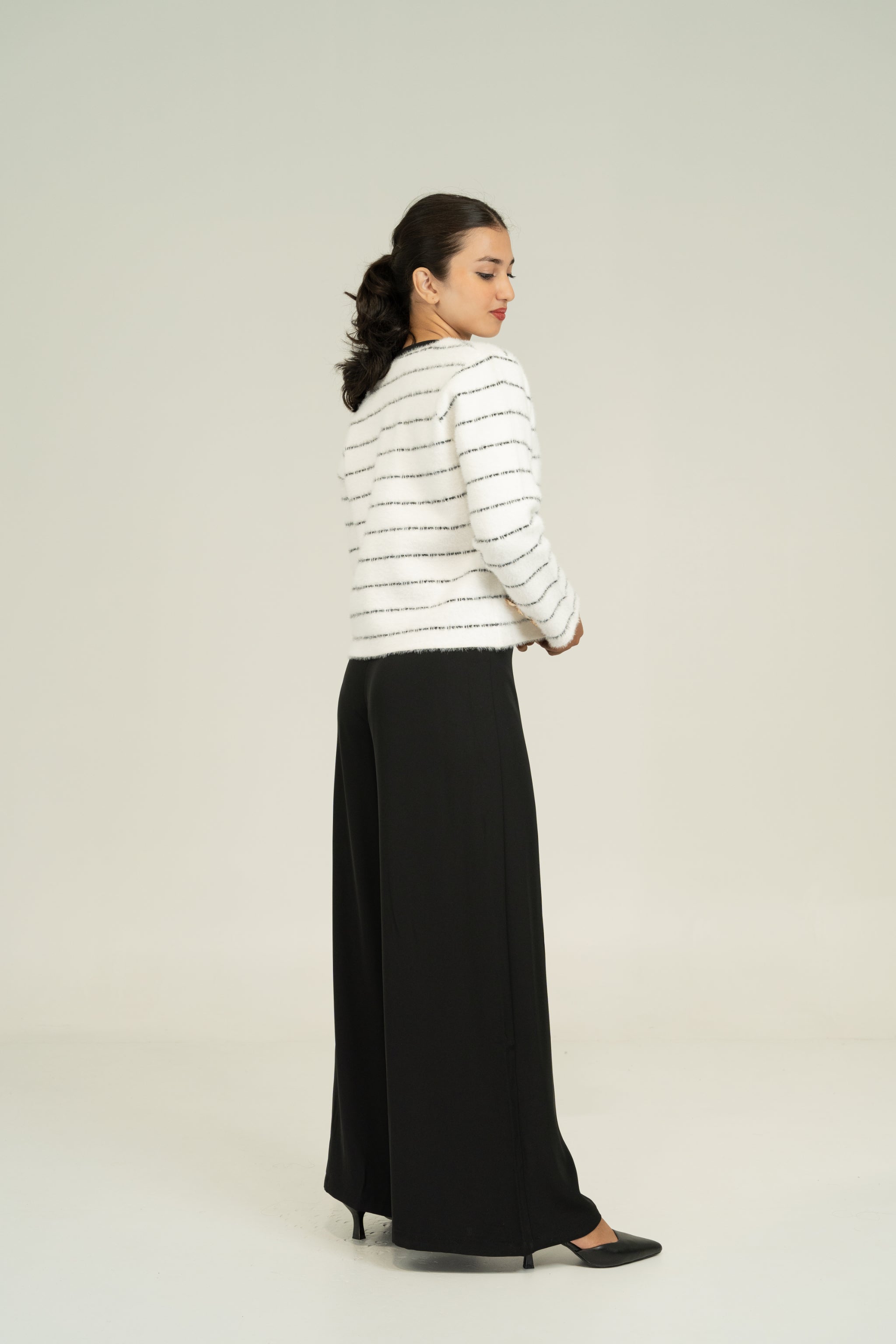 button front black  stripe cardigan