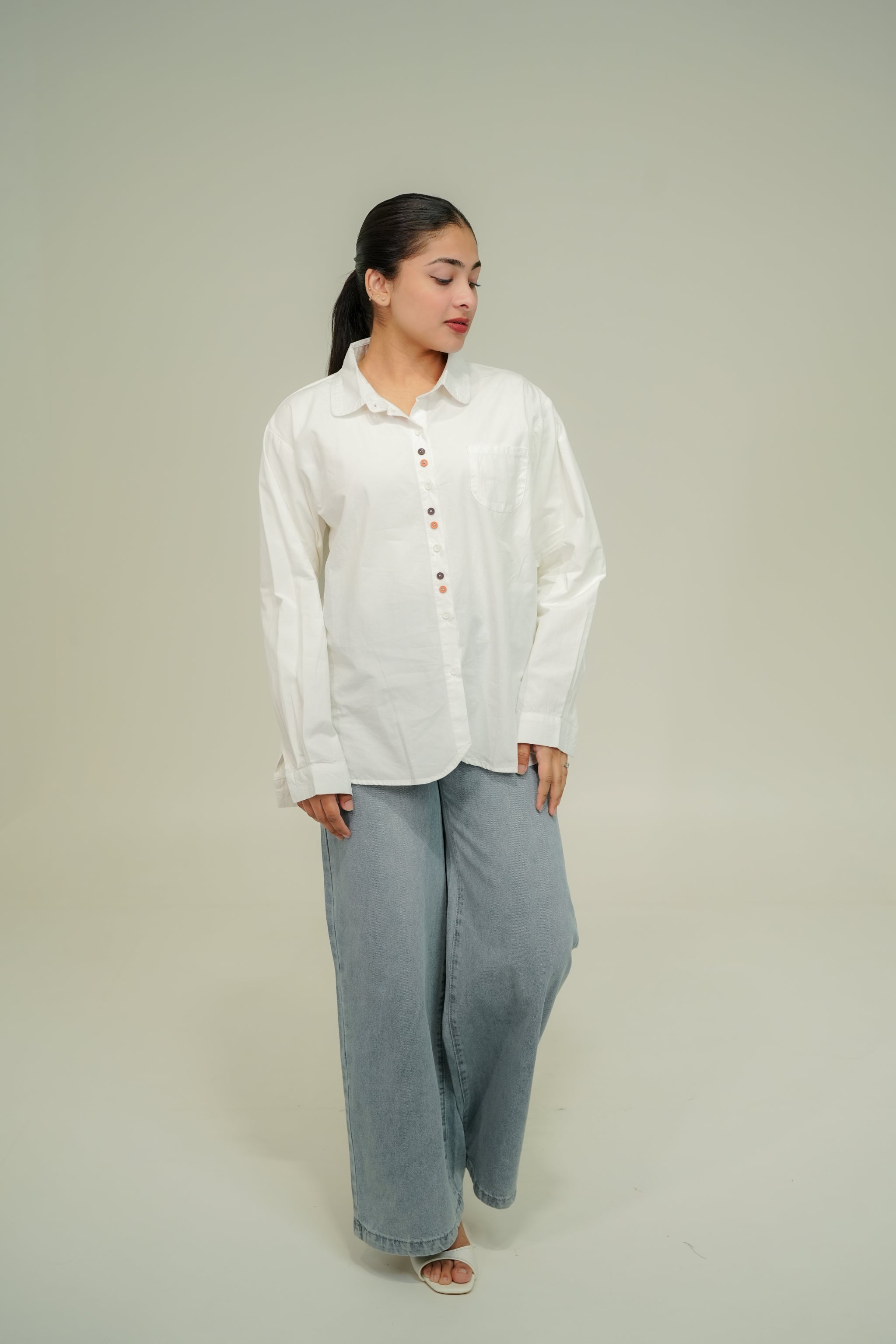 BUTTON MUSE SHIRT
