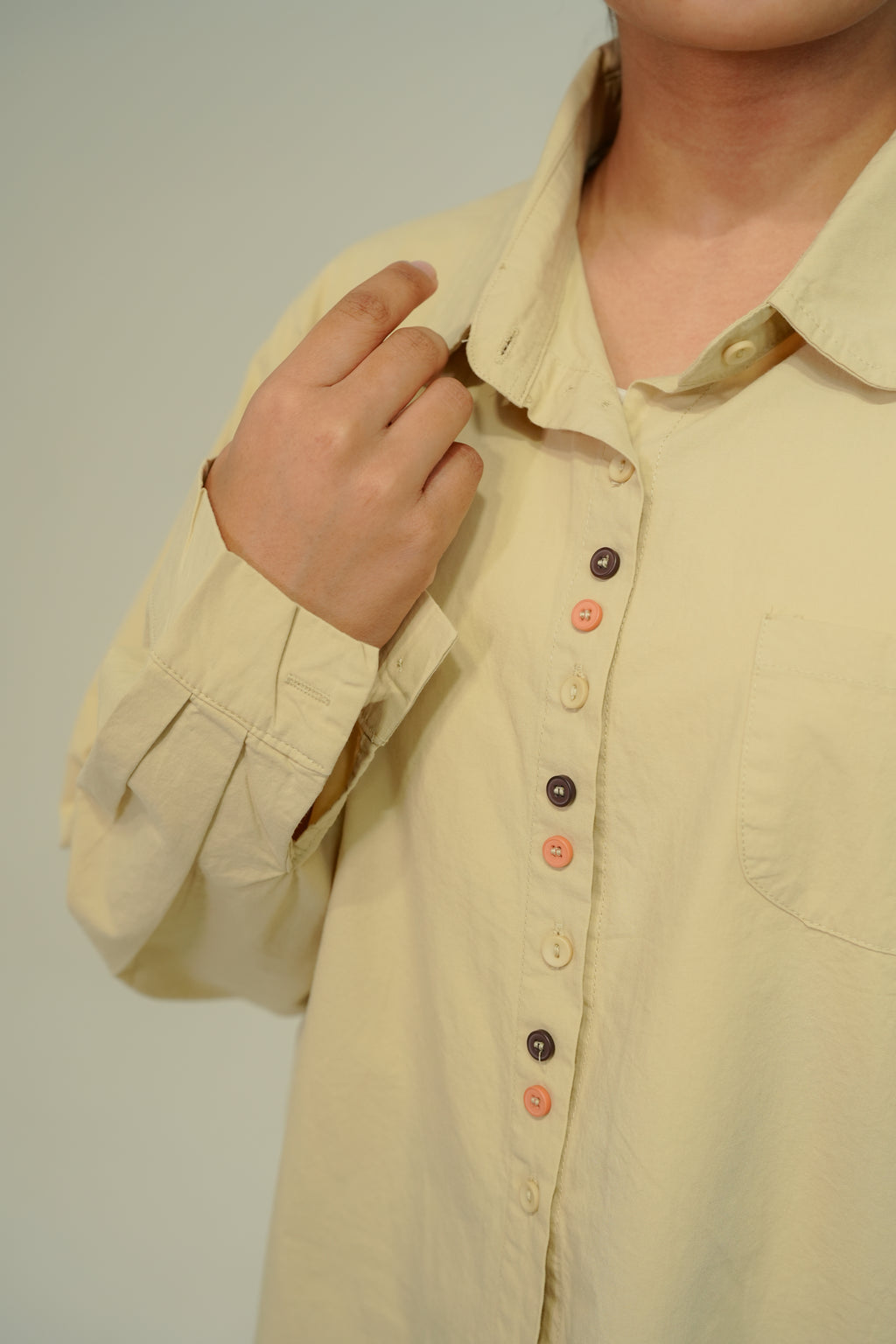 BUTTON MUSE SHIRT