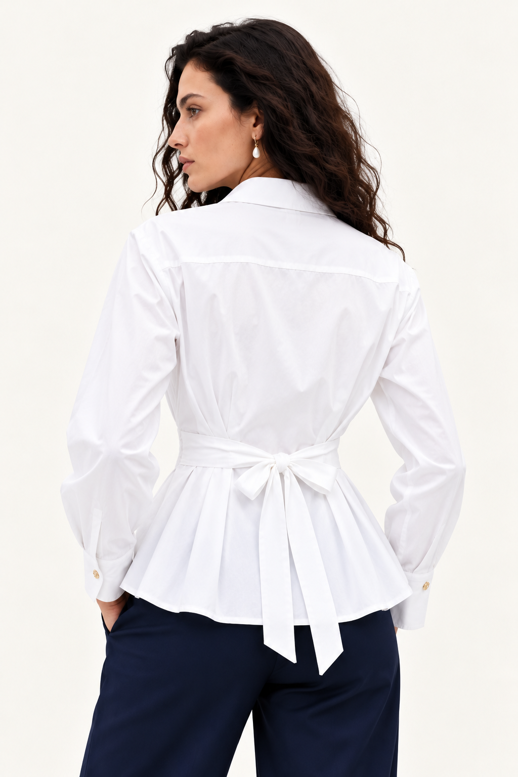 Fitted button shirt